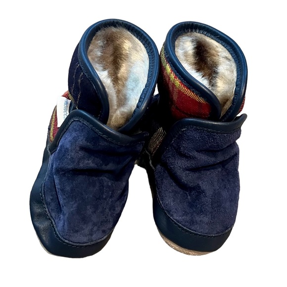 Fur lined Flannel and Suede Robeez crib shoe booties - Picture 2 of 8